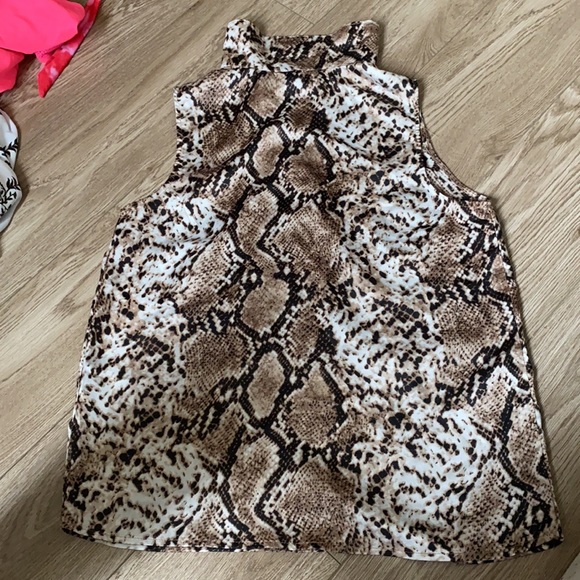 Snake pattern medium size dress tank top - Picture 2 of 3